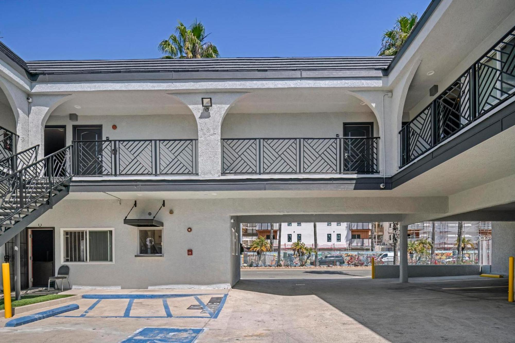 Hyland Inn Long Beach Eksteriør bilde